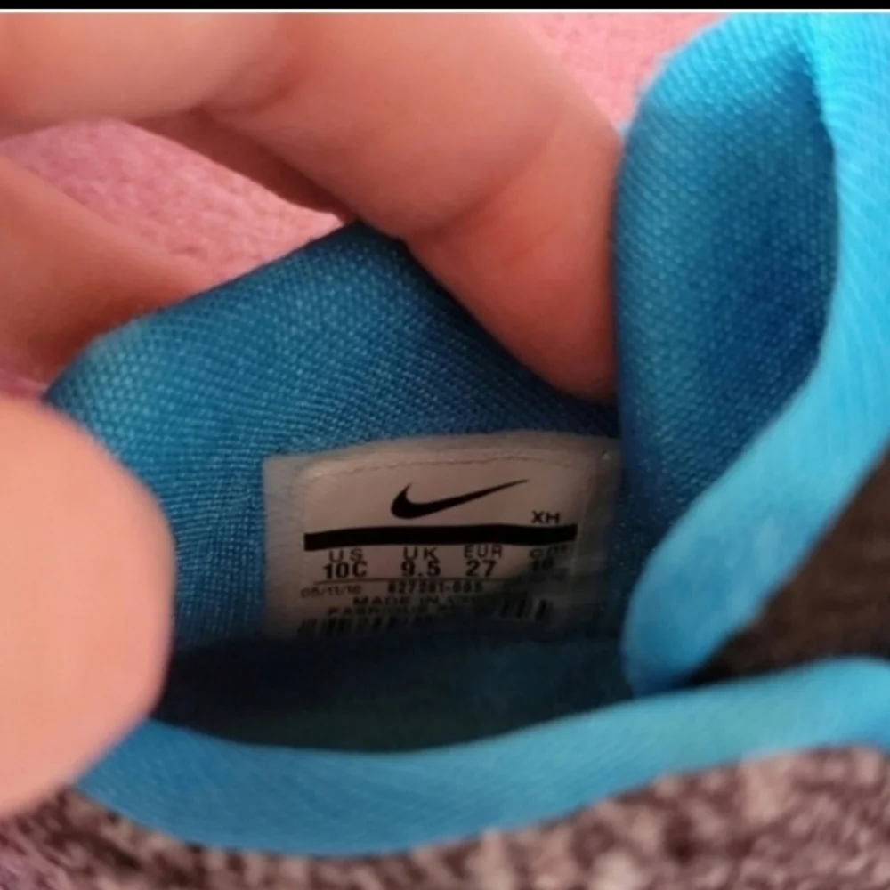 Kids Nike Kyrie shoes size 10